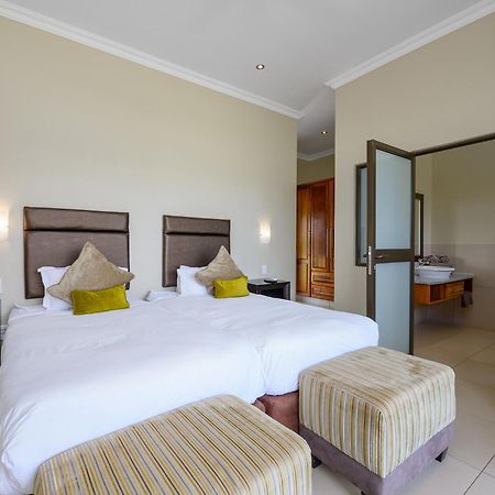 Monomotapa Village @ Legend Golf And Safari Resort Golders Green Exterior photo