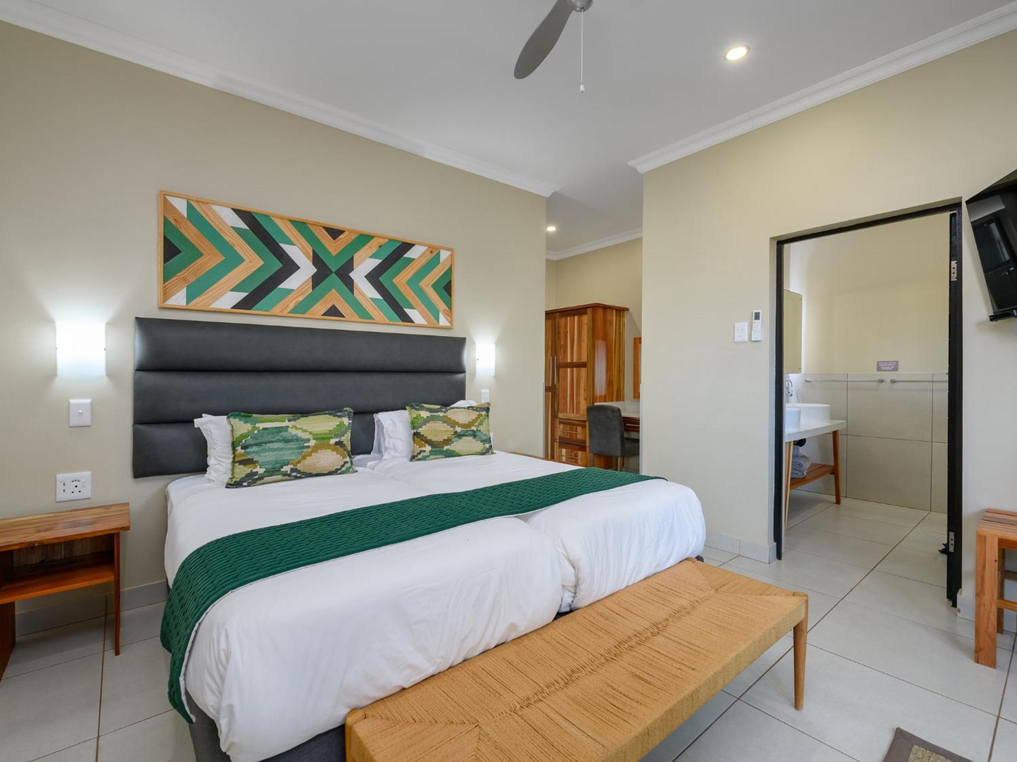 Monomotapa Village @ Legend Golf And Safari Resort Golders Green Exterior photo