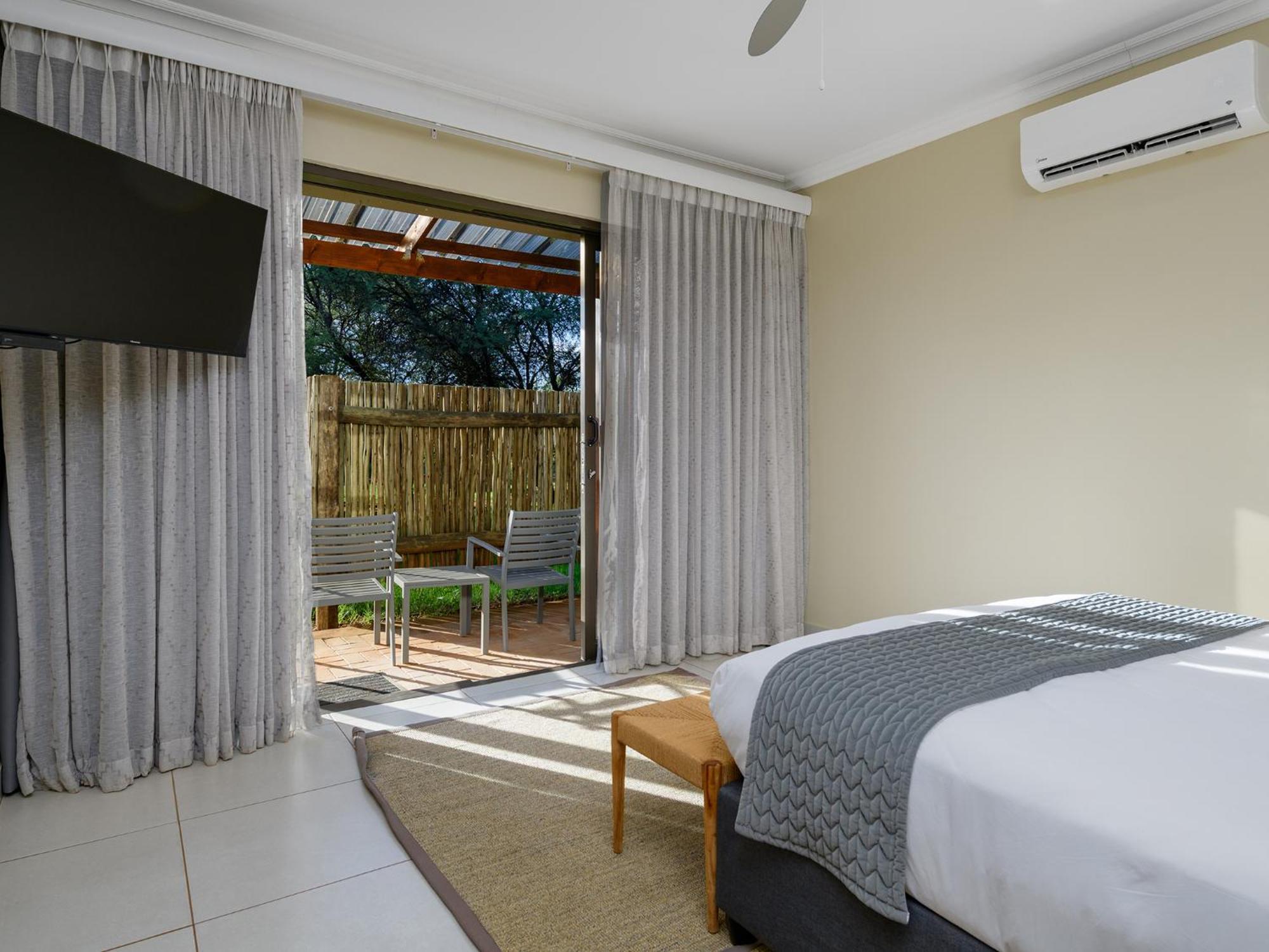 Monomotapa Village @ Legend Golf And Safari Resort Golders Green Exterior photo