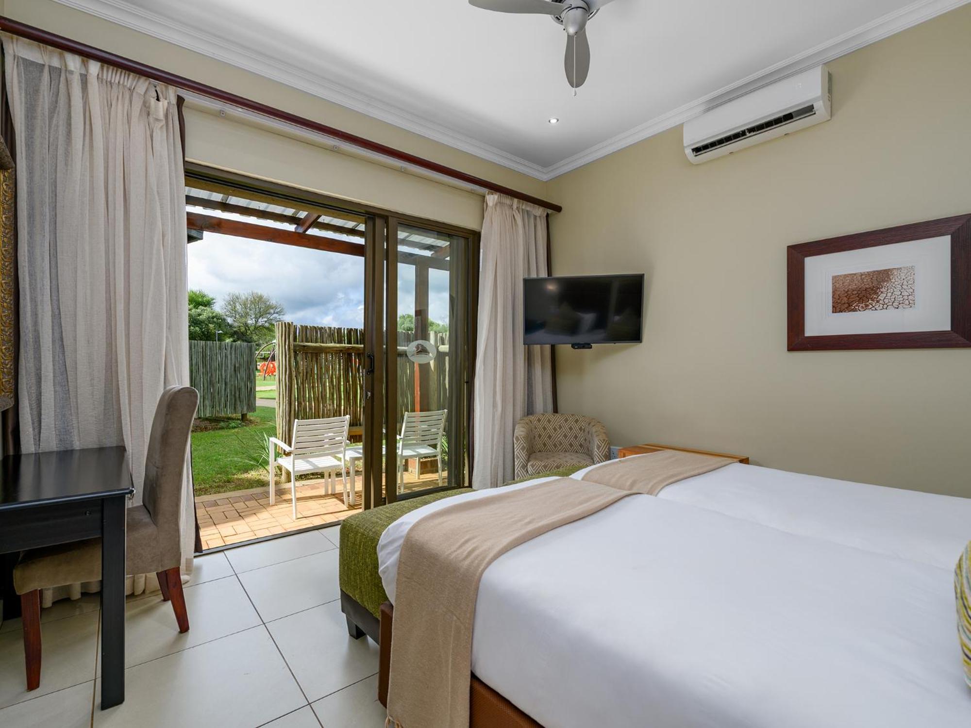 Monomotapa Village @ Legend Golf And Safari Resort Golders Green Exterior photo