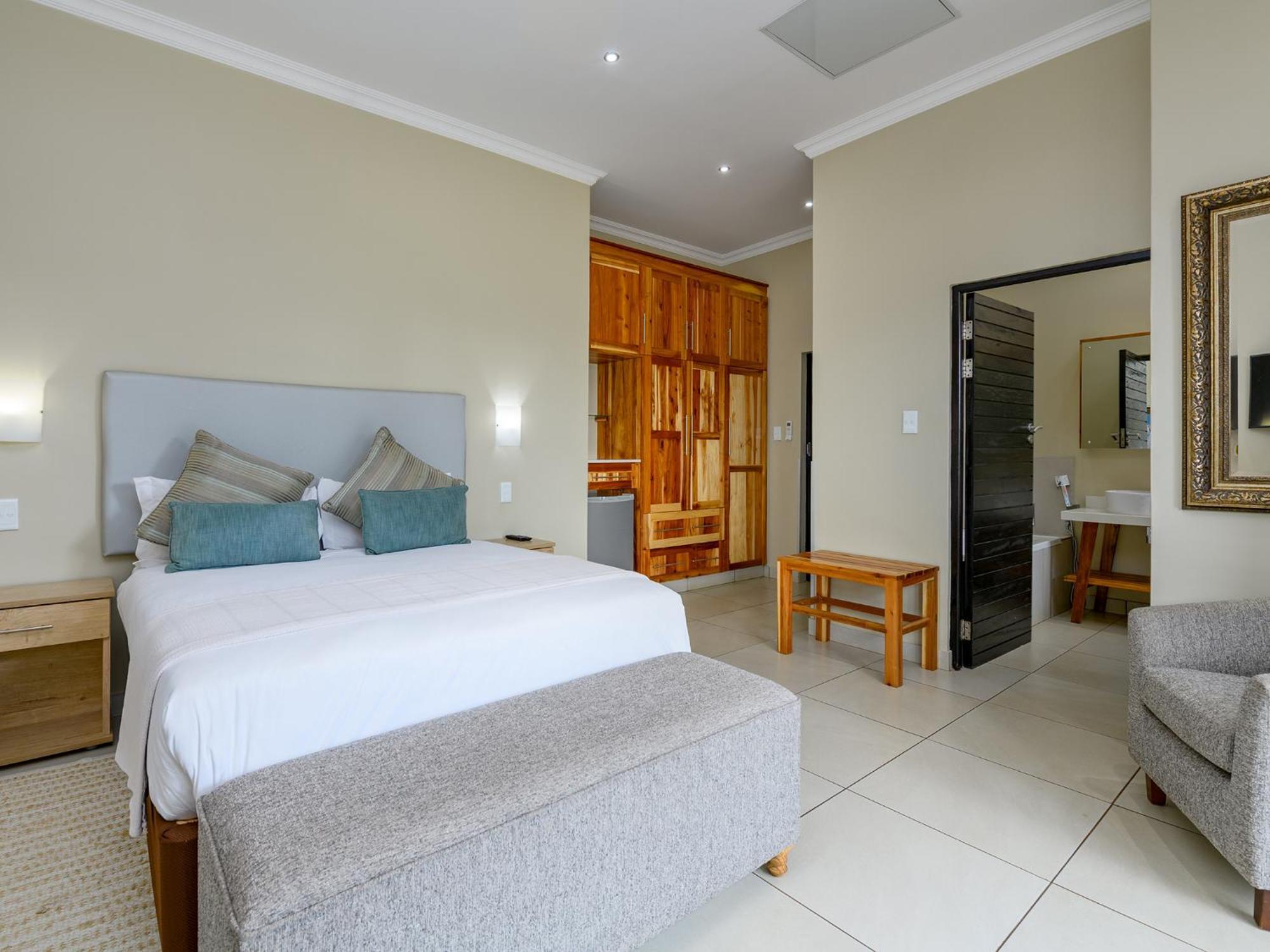 Monomotapa Village @ Legend Golf And Safari Resort Golders Green Exterior photo